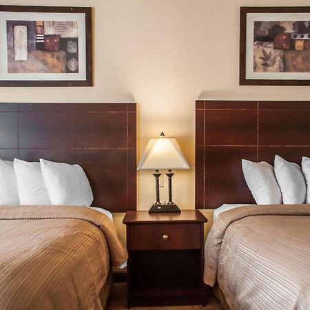 Quality Inn Airport Cheektowaga Exterior foto