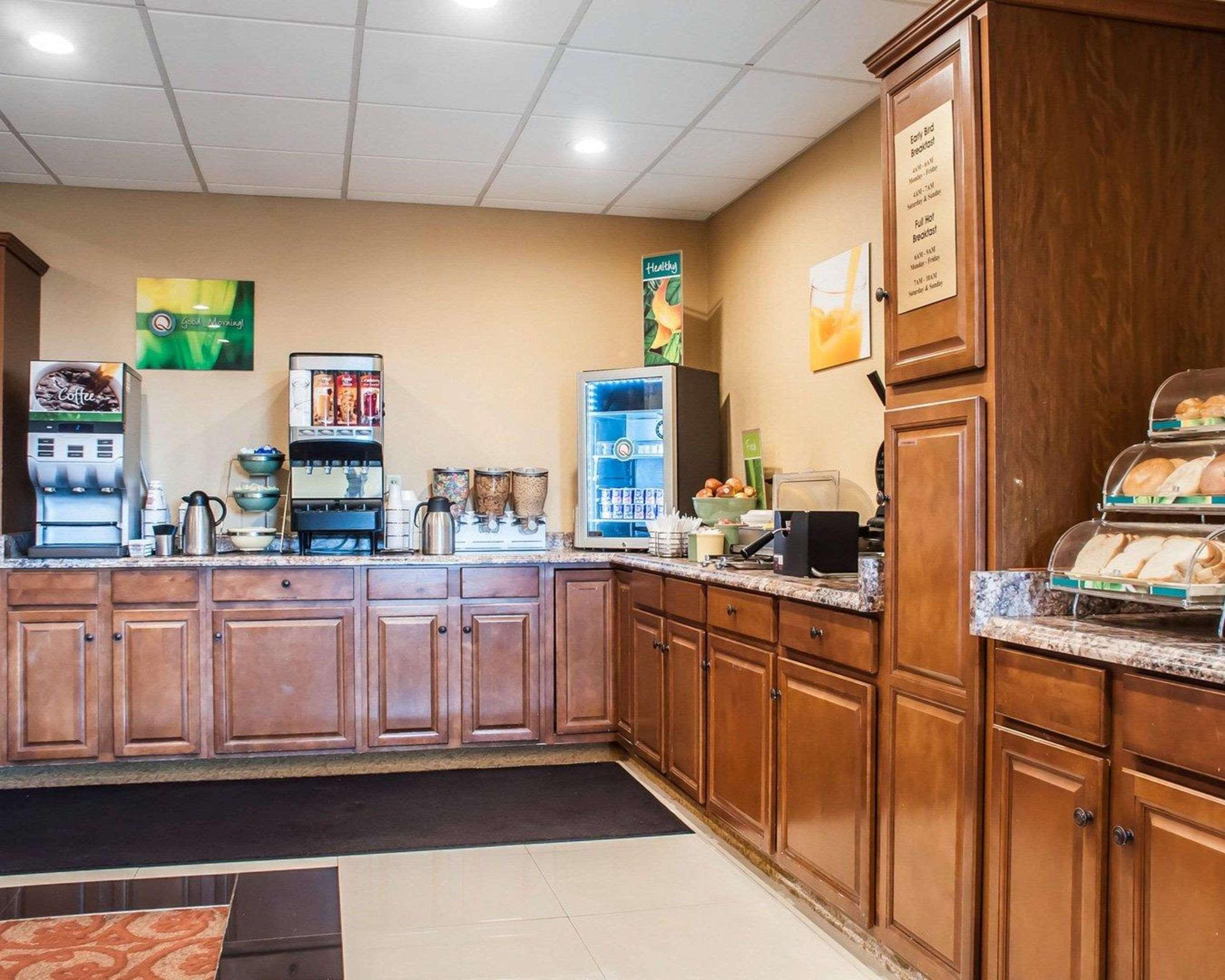 Quality Inn Airport Cheektowaga Exterior foto